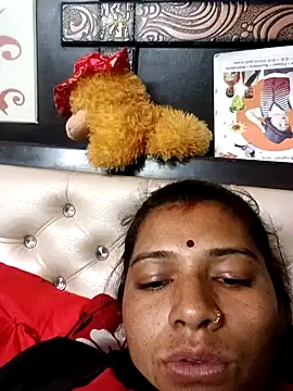 Snapshot of Binnu_pande chatting on 02/21/26, 04:41 Binnu pande online show from 02/21/26, 04:41