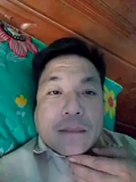 Snapshot of 061190 chatting on 03/10/26, 06:40 061190 online show from 03/10/26, 06:40