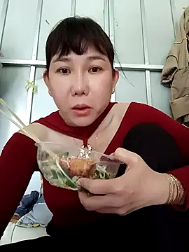 Ana-love2026 online show from 04/24/26, 12:57