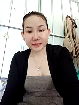 Ana-love2026 online show from 04/28/26, 01:59