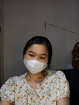 Daisy-lusia2026 online show from 04/28/26, 02:33