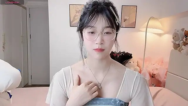 Luminous4173 online show from 05/25/26, 12:55