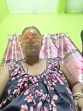 Snapshot of mahi893 chatting on 07/10/26, 04:53 mahi893 online show from 07/10/26, 04:53