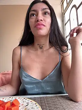 Snapshot of Bonny_Eva chatting on 03/11/26, 02:56 Bonny Eva online show from 03/11/26, 02:56