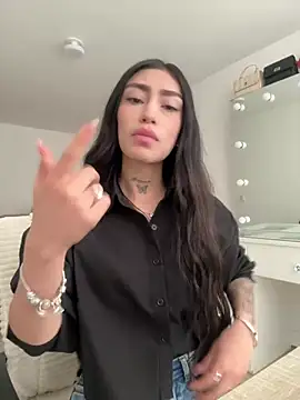 Bonny Eva online show from 06/01/26, 07:59