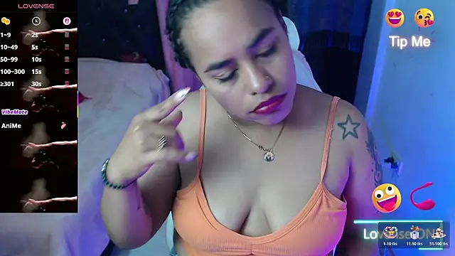 Snapshot of _aitana chatting on 03/22/26, 10:24 aitana online show from 03/22/26, 10:24