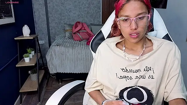 saphire  online show from 06/18/26, 02:10