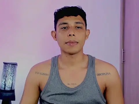 nilo2021 online show from 04/21/26, 02:56