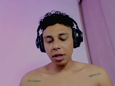 nilo2021 online show from 05/09/26, 01:27