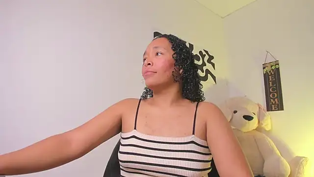 Nia13 online show from 02/26/26, 01:04