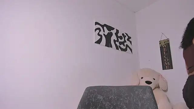 Nia13 online show from 04/07/26, 10:20