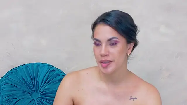 AndiVasquez online show from 06/11/26, 01:09