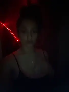 Snapshot of heluvsbabii chatting on 03/17/26, 03:33 heluvsbabii online show from 03/17/26, 03:33