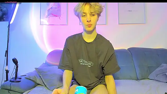 Snapshot of bunnyblush67 chatting on 03/10/26, 10:09 bunnyblush67 online show from 03/10/26, 10:09