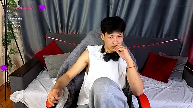 Snapshot of XanneLL chatting on 02/28/26, 07:37 XanneLL online show from 02/28/26, 07:37