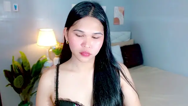 Snapshot of alianabrooks chatting on 04/22/26, 02:14 alianabrooks online show from 04/22/26, 02:14