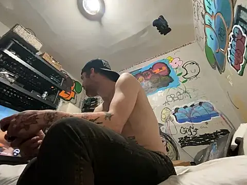 Snapshot of gothboiplzty chatting on 02/20/26, 09:10 gothboiplzty online show from 02/20/26, 09:10