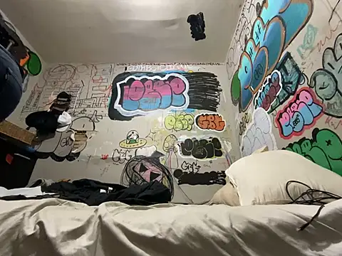 Snapshot of gothboiplzty chatting on 03/23/26, 09:46 gothboiplzty online show from 03/23/26, 09:46