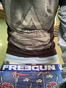 Snapshot of baaller chatting on 03/23/26, 11:36 baaller online show from 03/23/26, 11:36