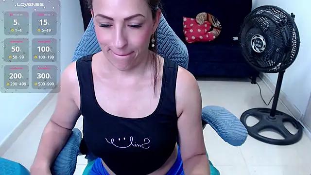 Snapshot of amelie_rose__ chatting on 07/01/26, 09:14 amelie rose online show from 07/01/26, 09:14