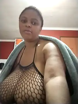 PrettyLisa26 online show from 06/12/26, 04:55