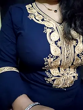 Snapshot of PARI51 chatting on 03/08/26, 08:56 PARI51 online show from 03/08/26, 08:56