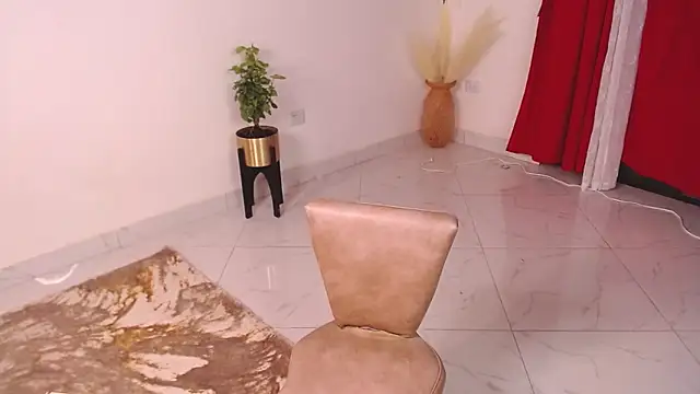 Snapshot of Samy_Hot chatting on 02/26/26, 12:42 Samy Hot online show from 02/26/26, 12:42