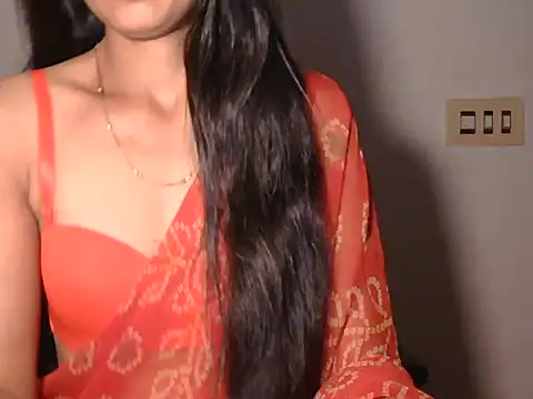 Snapshot of Qute_flora chatting on 05/14/26, 06:04 Qute flora online show from 05/14/26, 06:04