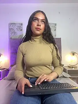 Snapshot of Annie_bonnie_ chatting on 06/15/26, 11:34 Annie bonnie online show from 06/15/26, 11:34