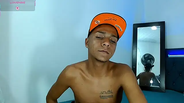 hotboyluxe online show from 06/23/26, 05:38