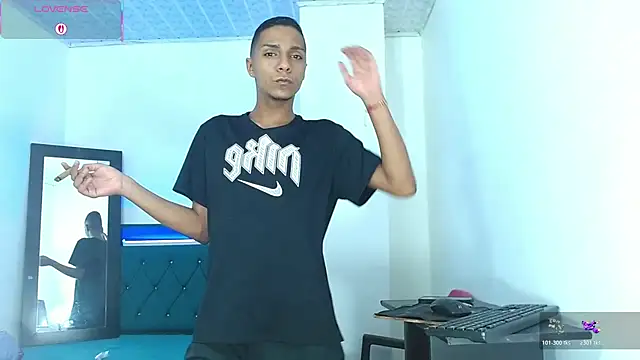 hotboyluxe online show from 06/25/26, 05:34