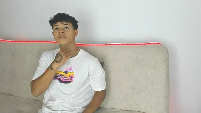 Snapshot of _Alex_Colton chatting on 03/08/26, 10:13 Alex Colton online show from 03/08/26, 10:13