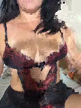 Snapshot of Renataalves chatting on 03/26/26, 11:21 Renataalves online show from 03/26/26, 11:21