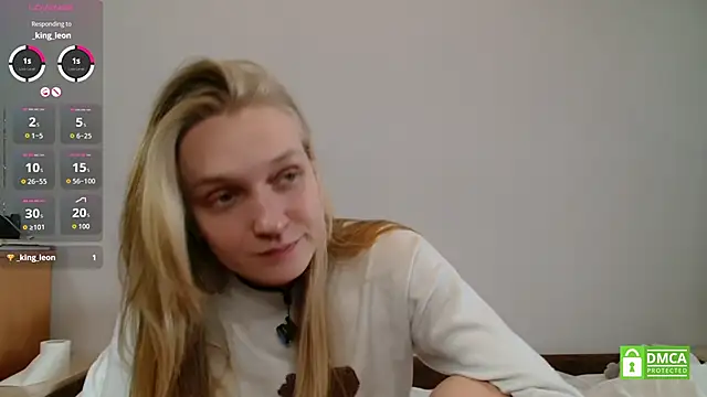 Snapshot of Alex-wer chatting on 04/08/26, 09:42 Alex-wer online show from 04/08/26, 09:42