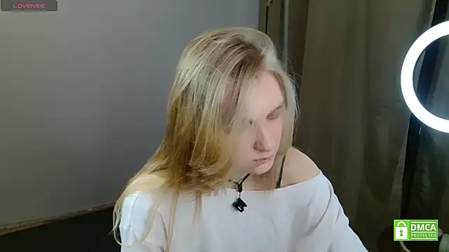Snapshot of Alex-wer chatting on 04/21/26, 09:15 Alex-wer online show from 04/21/26, 09:15