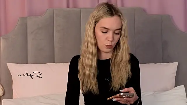 NikkiRyx online show from 06/27/26, 04:01