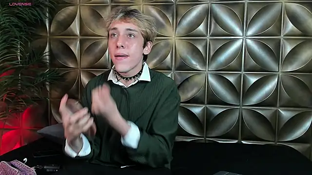 Snapshot of DannyParker_ chatting on 02/03/26, 04:43 DannyParker online show from 02/03/26, 04:43