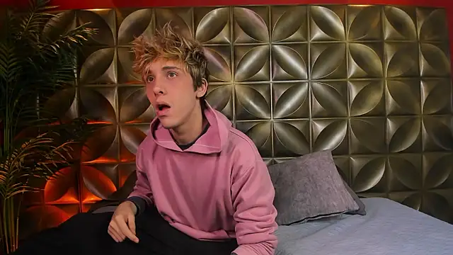 Snapshot of DannyParker_ chatting on 02/07/26, 04:27 DannyParker online show from 02/07/26, 04:27