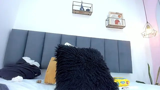 sam doll  online show from 06/11/26, 12:32