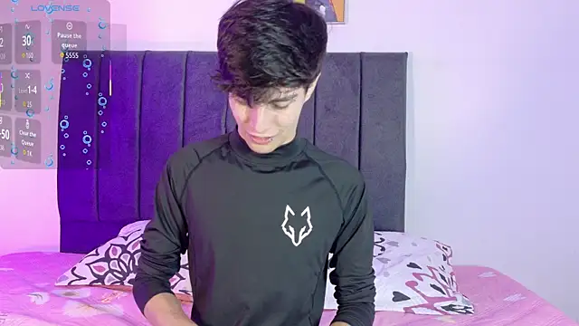 axxxel twink online show from 06/25/26, 02:33