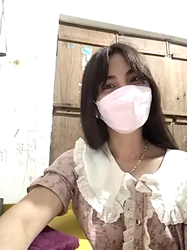 Baby-sexytits2026 online show from 06/06/26, 11:15