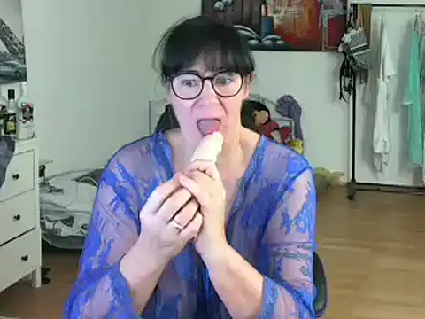 Sylly online show from 02/26/25, 02:46