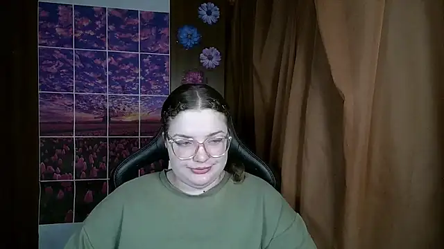 Teasing Dora online show from 06/01/26, 07:26