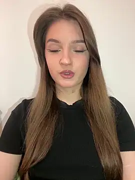 Green eyes lady online show from 04/27/26, 01:20