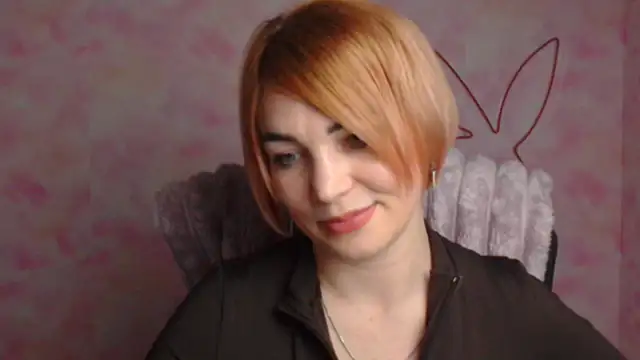 Snapshot of CuttieEmma chatting on 04/01/26, 11:33 CuttieEmma online show from 04/01/26, 11:33