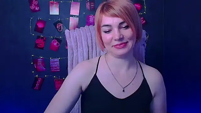 Snapshot of CuttieEmma chatting on 04/02/26, 11:46 CuttieEmma online show from 04/02/26, 11:46