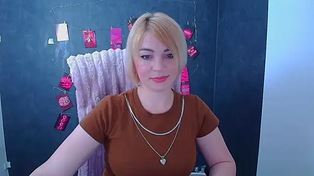 CuttieEmma online show from 06/20/26, 01:03