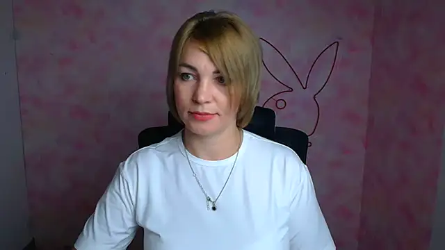 CuttieEmma online show from 06/27/26, 05:56
