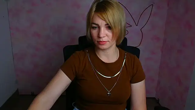 CuttieEmma online show from 07/02/26, 06:19