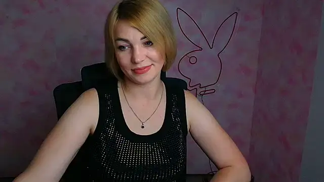 CuttieEmma online show from 07/06/26, 05:37